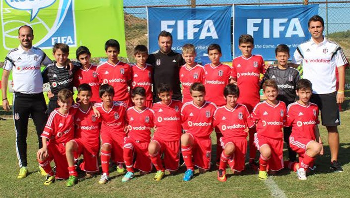 Orhan Saka'nın Anısına Futbol Turnuvası Düzenlendi