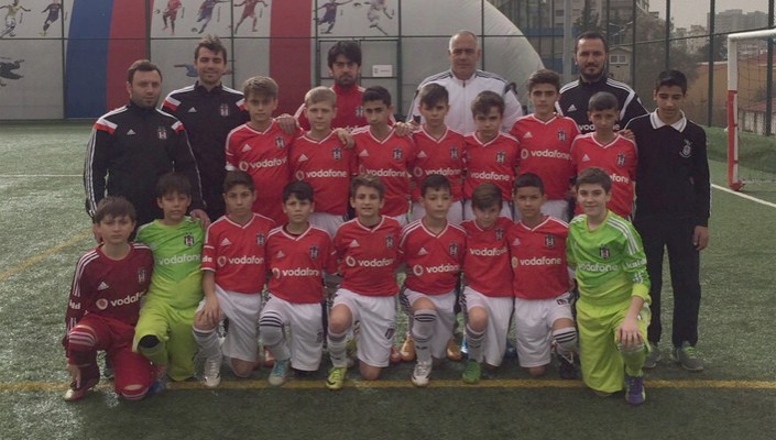 Beşiktaş:7 İstanbulspor:0 (U-12)