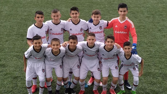 Eyüpspor:2 Beşiktaş:1 (U-13)