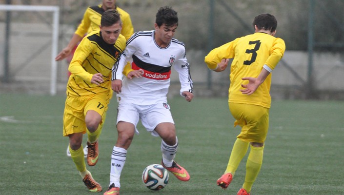 Beşiktaş:2 Sarıyer:0 (U-17)