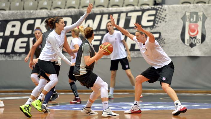 Kadın Basketbol Takımımız Derbi Maçı Hazırlıklarına Devam Ediyor