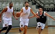 Erkek Basketbol Takımımız Hazırlıklarını Sürdürüyor 