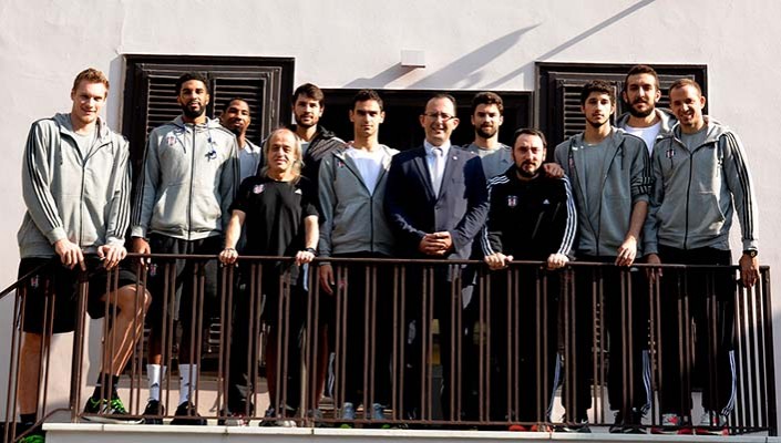 Beşiktaş Sompo Japan Takımımız Atatürk Evi Müzesi’ni Ziyaret Etti 