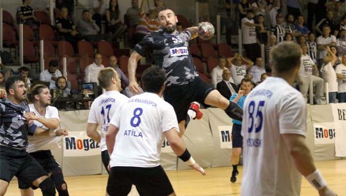 Beşiktaş Mogaz:36 Bş.Bld.Ankaraspor:29 ŞAMPİYON BEŞİKTAŞ MOGAZ