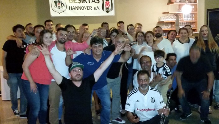 Hannover Beşiktaşlı Taraftarlar Derneği’nden Şampiyonluk Kutlaması