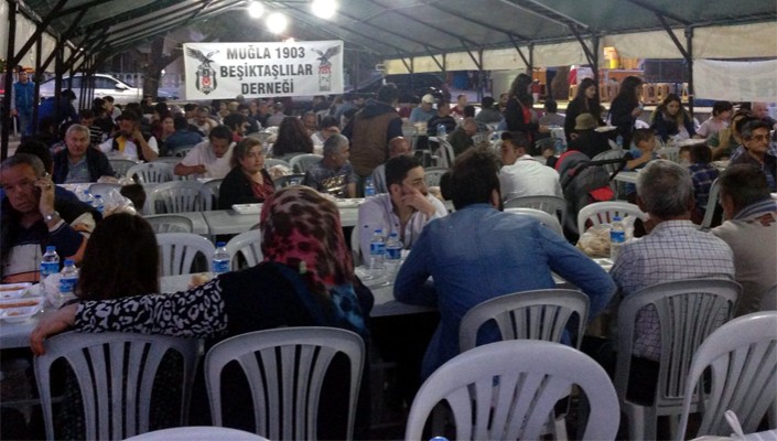 Muğla 1903 Beşiktaşlılar Derneği’nden İftar Yemeği