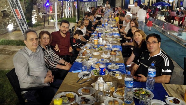 Kütahya Beşiktaşlılar Derneği’nden İftar Yemeği