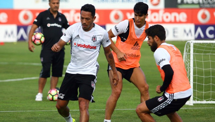 Adriano Correia İlk Antrenmanına Çıktı