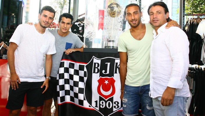 Yardımcı Antrenörümüz Tamer Tuna ve Futbolcularımız Meydan AVM Kartal Yuvamızı Ziyaret Etti