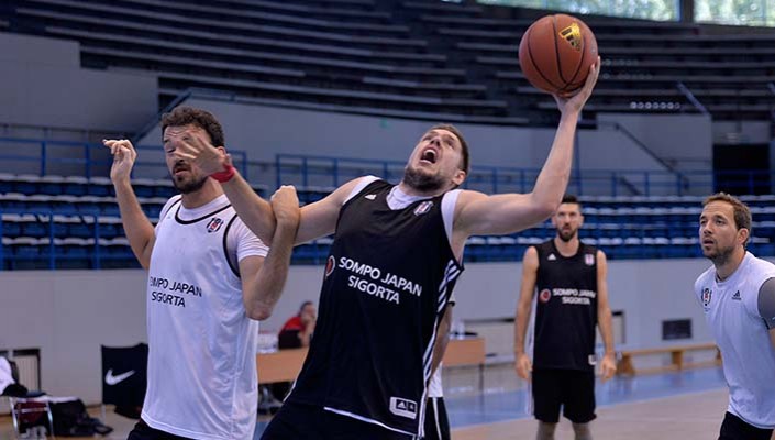 Sırbistan'da İlk Antrenman 