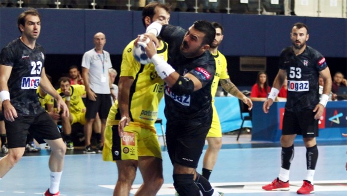 Tolga Özbahar, VELUX EHF Şampiyonlar Ligi’nde Haftanın 7’sine Seçildi