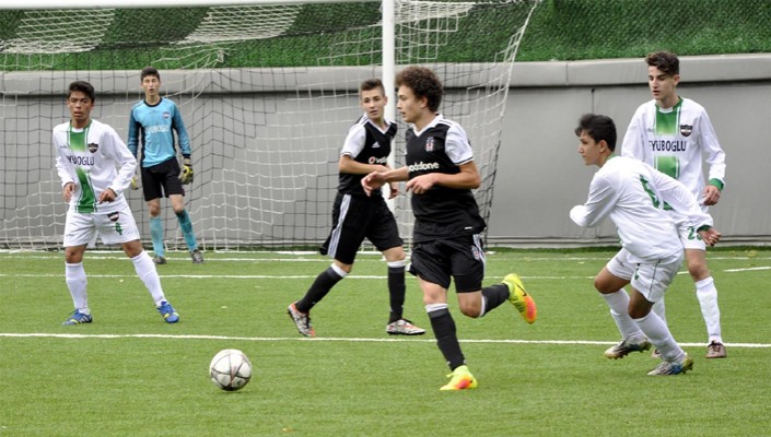 Beşiktaş:8 Büyükçekmece Tepecik Spor:0 (U-15)