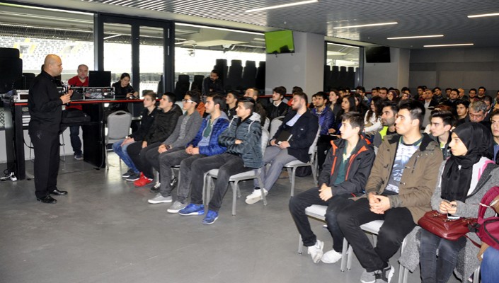 Genç Mühendisler Vodafone Arena’da Bir Araya Geldi