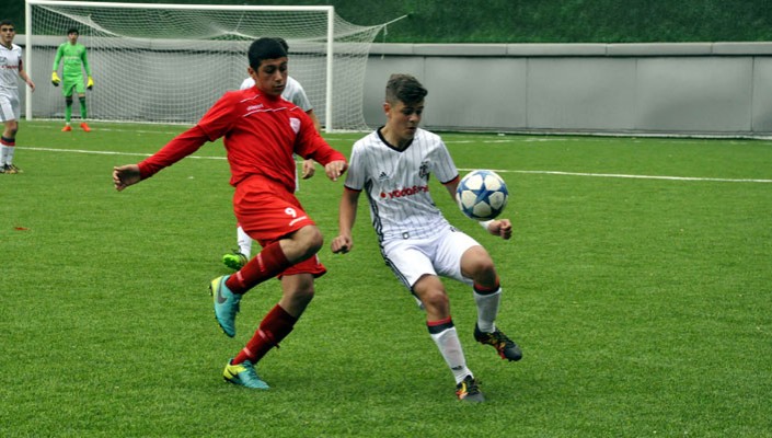Beşiktaş:3 Pendikspor:0 (U-14)