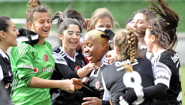 Beşiktaş:5 İlkadım Belediyesi Yabancılar Pazarı Spor:1