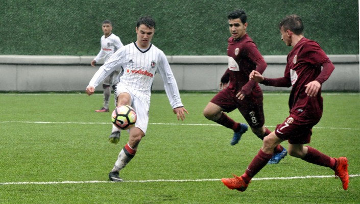 Beşiktaş:4 İnegölspor:1 (U-16)