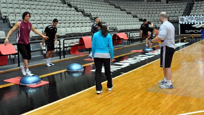 Voleybolcularımız Denge Testinden Geçti