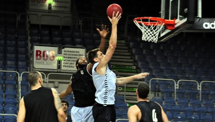 Almanya’da İlk Antrenman