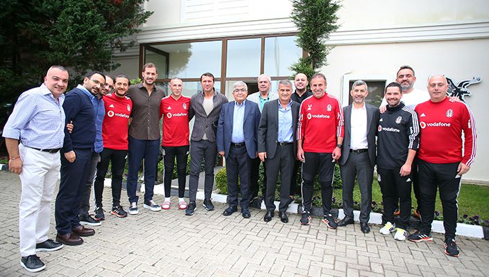 A Milli Takım Teknik Direktörü Şenol Güneş’ten Teknik Direktörümüz Abdullah Avcı’ya Ziyaret