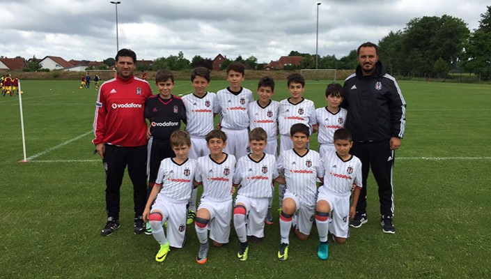 U-11 Takımımız Raddatz Immobilien Cup’da Altın Grubu Üçüncü Tamamladı