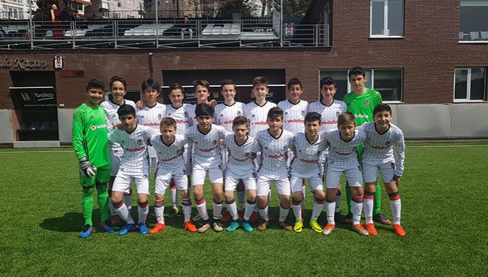 Beşiktaş:7 Pendikspor:0 (U-13)