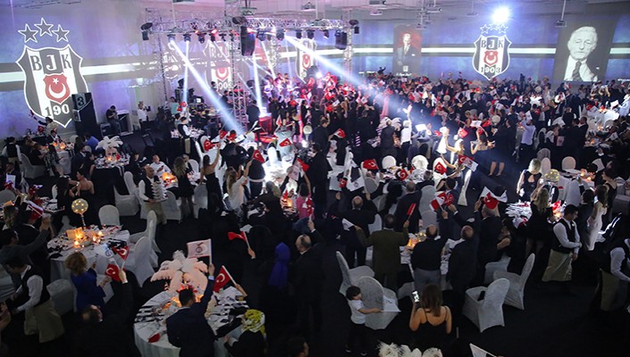 Deniz Atalay, Ankara Beşiktaşlı İş Adamları ve Yatırımcıları Derneği’nin 2. Kuruluş Yıldönümü Balosuna Katıldı