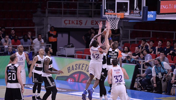  Anadolu Efes:90 Beşiktaş Sompo Japan:91