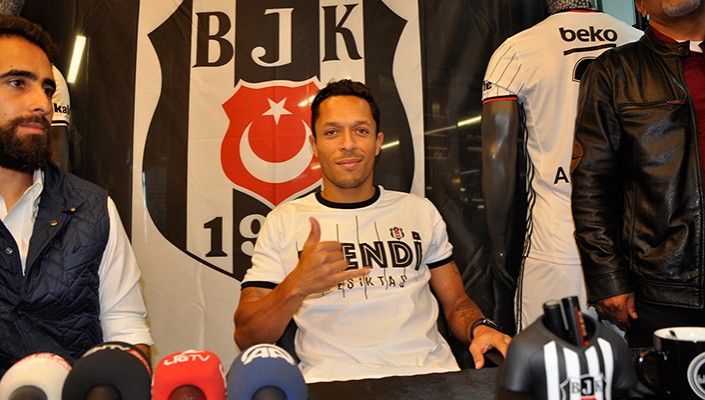 Adriano Correia, Taraftarlarımızla İmza Gününde Bir Araya Geldi