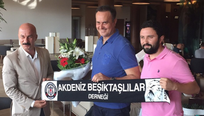 Akdeniz Beşiktaşlılar Derneği’nden Erkek Basketbol Takımımıza Ziyaret