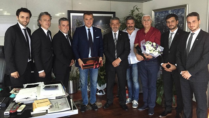 İzmit Beşiktaşlılar Derneği’nden Başkanımız Fikret Orman’a Ziyaret