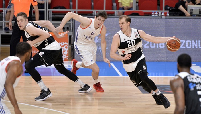 Anadolu Efes:65 Beşiktaş Sompo Japan:91