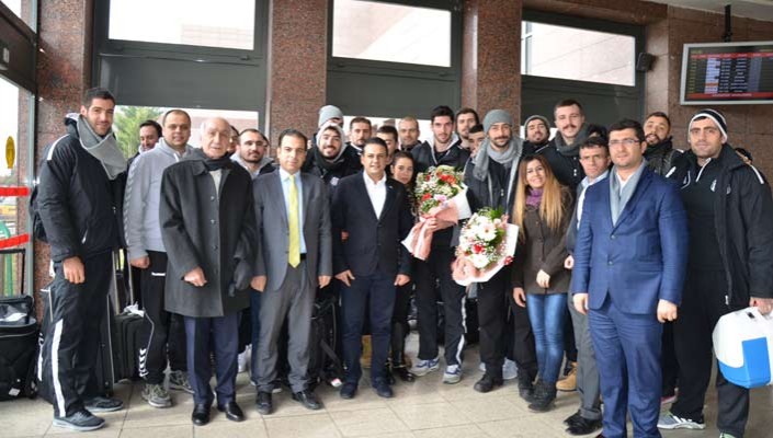 Gaziantep Beşiktaşlılar Derneği’nden Erkek Voleybol Takımımıza Karşılama