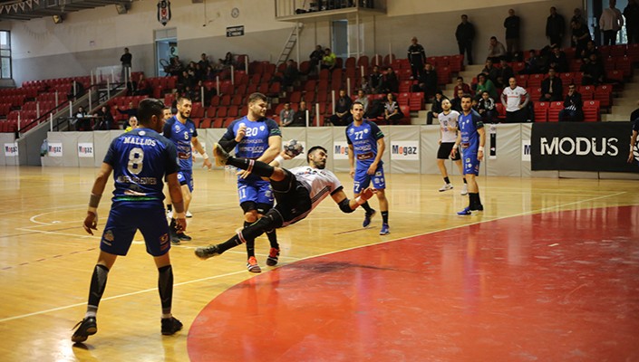 Beşiktaş Mogaz:28 Bursa Nilüfer Belediye:25