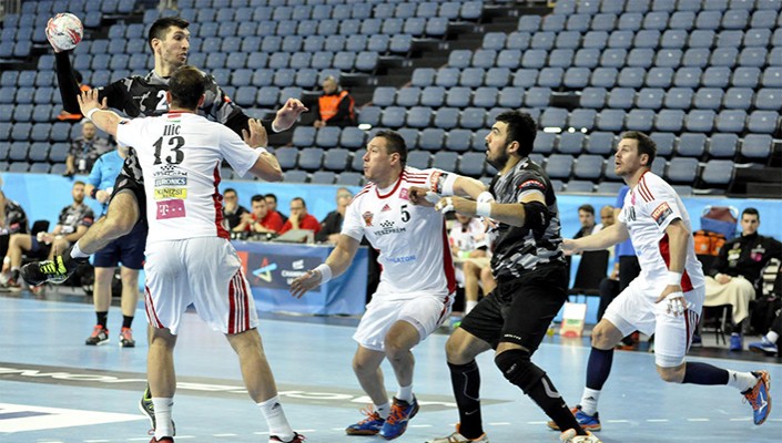 Beşiktaş Mogaz:34 MVM Veszprem:38