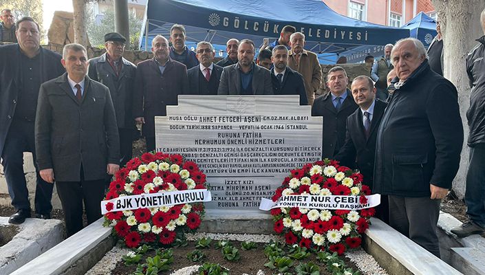 Ahmet Fetgeri Aşeni Kabri Başında Anıldı
