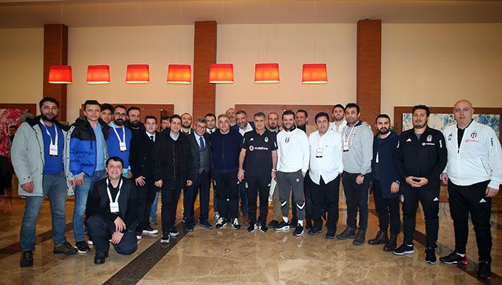 Ahmet Kavalcı’dan Antalya Kampında Basın Mensuplarına Yemek