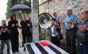 Ahmet Şerafettin Bey'i (Şeref Bey) Kabri Başında Andık