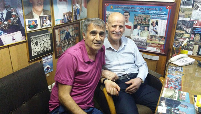 Teknik Direktörümüz Şenol Güneş’ten Ahmet Suat Özyazıcı’ya Ziyaret
