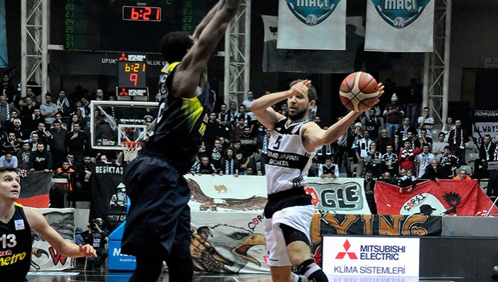 Beşiktaş Sompo Japan:76 Fenerbahçe:79