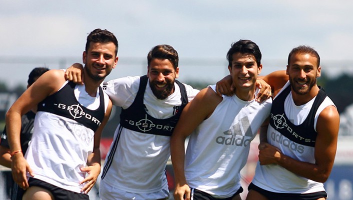 BJK Nevzat Demir Tesisleri’nde Neşeli İdman