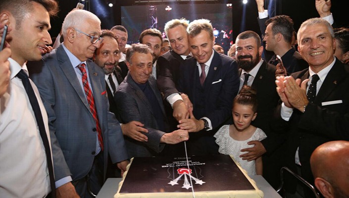 Başkanımız Fikret Orman, İzmirli Beşiktaşlılarla İftarda Buluştu