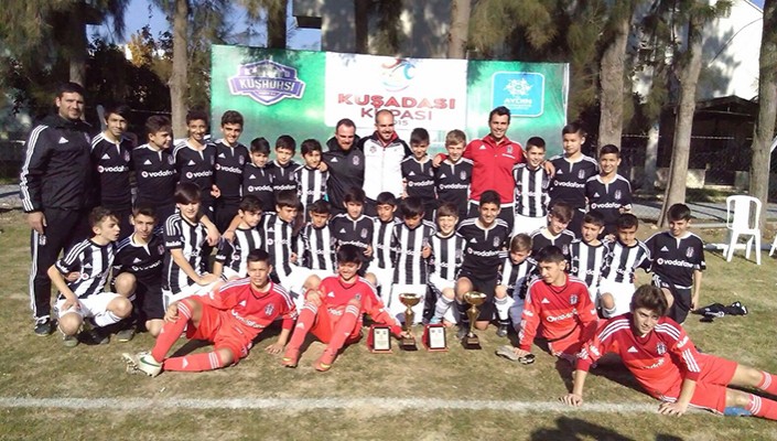 U-12 ve U-13 Takımımız, Kuşadası Cup 2015’te Namağlup Şampiyon Oldular