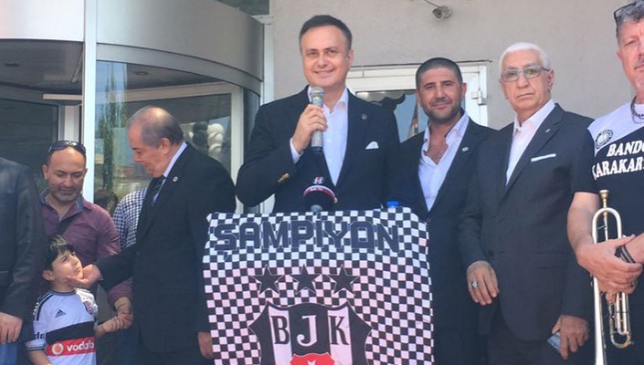 Hakan Özköse Taraftarlarımızın Şampiyonluk Kutlamasına Katıldı