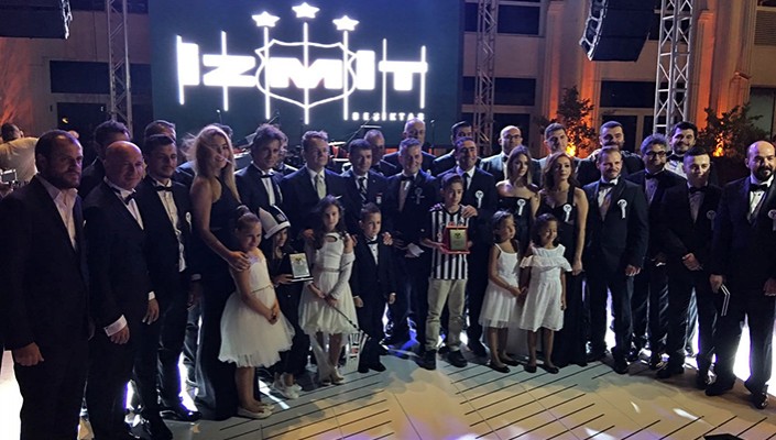 İzmit’te Yapılan Şampiyonluk Balosunda Beşiktaşlılar Buluştu