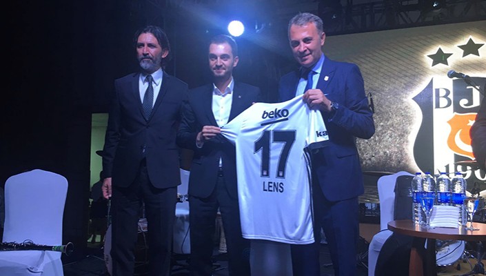 Başkanımız Fikret Orman, Antalya'da Yapılan Şampiyonluk Balosunda Beşiktaşlılarla Buluştu