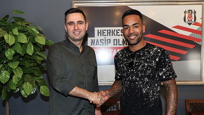 Alex Teixeira ile Yollarımız Ayrıldı