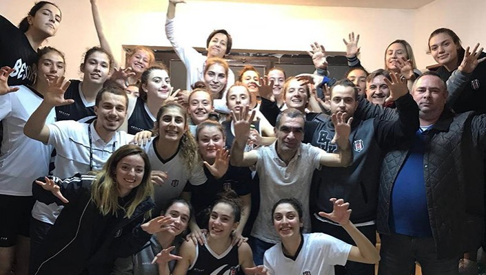 U-18 Kız Basketbol Takımımız Derbide Fenerbahçe’yi Yendi