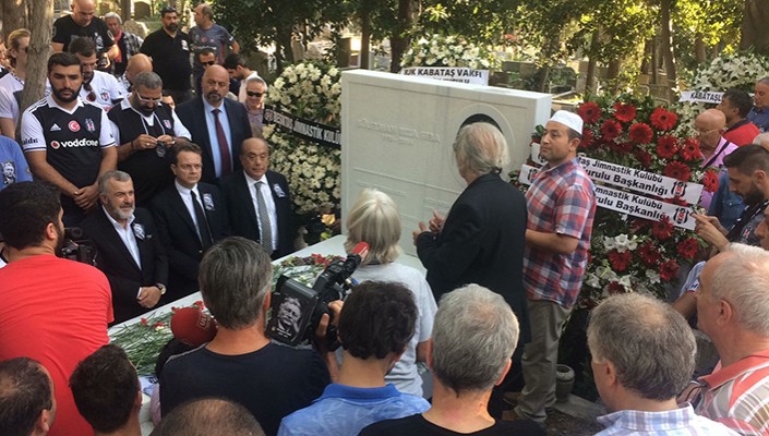 Onursal Başkanımız Süleyman Seba Kabri Başında Anıldı