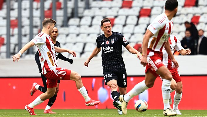 Amir Hadziahmetovic: “Beşiktaş forması giymek gurur verici ve keyifli”