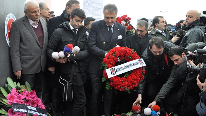 Başkanımız Fikret Orman ve Yönetim Kurulu Üyelerimiz Şehitler Tepesi'ni Ziyaret Ederek Çelenk ve Karanfiller Bıraktı